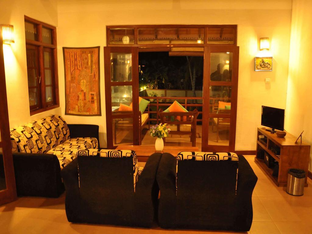 Helis Place Unawatuna Extérieur photo