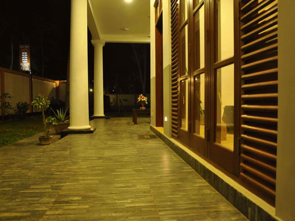 Helis Place Unawatuna Extérieur photo