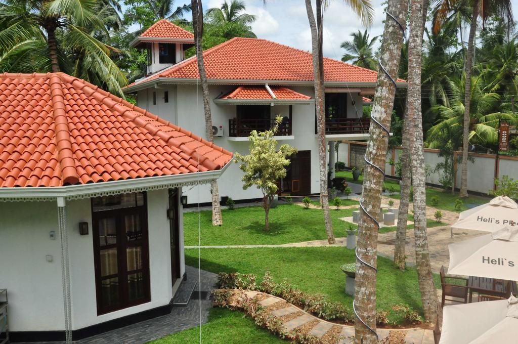 Helis Place Unawatuna Extérieur photo