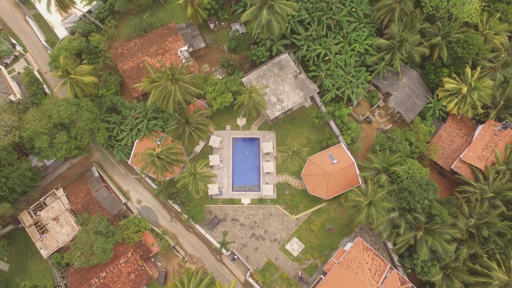 Helis Place Unawatuna Extérieur photo