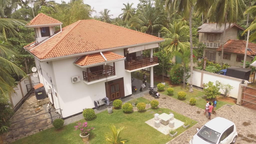 Helis Place Unawatuna Extérieur photo